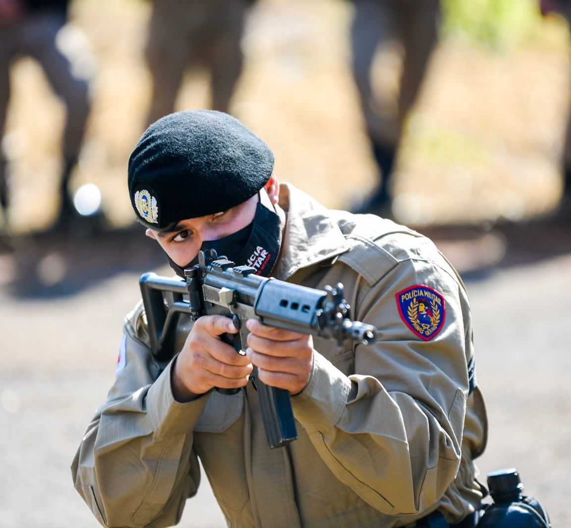 Policial militar em treinamento